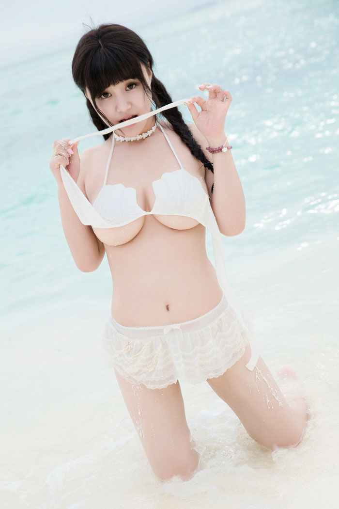 可儿mm性感贝壳内衣巨乳霸气外露